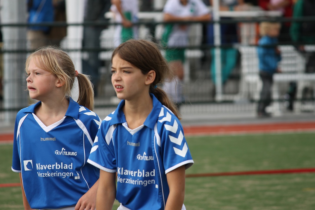 Oefenwedstrijd E2 Almkerk 198.JPG